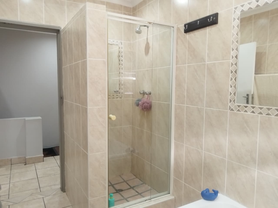2 Bedroom Property for Sale in Potchefstroom North West